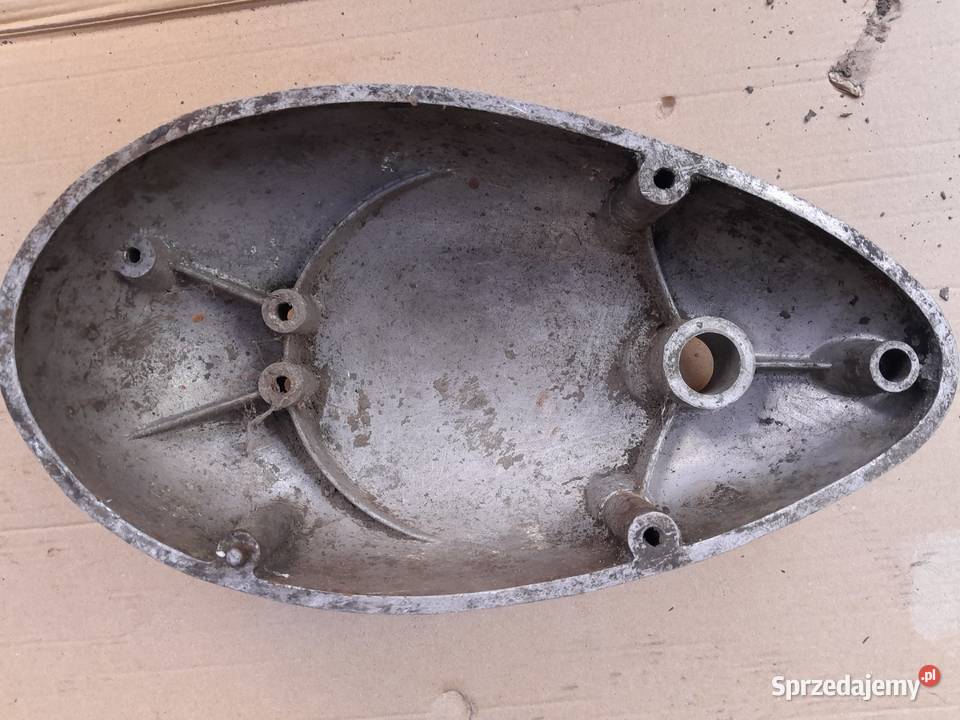 Wfm dekiel silnika Świerzawa sprzedam