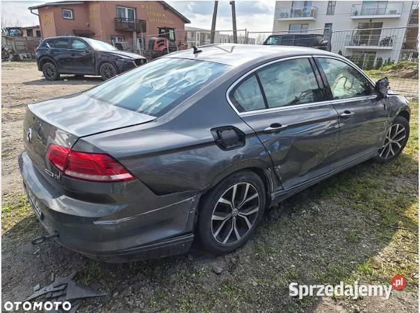 Volkswagen Passat 18 TSI BMT Highline DSG 2017R benzyna Olsztyn sprzedam