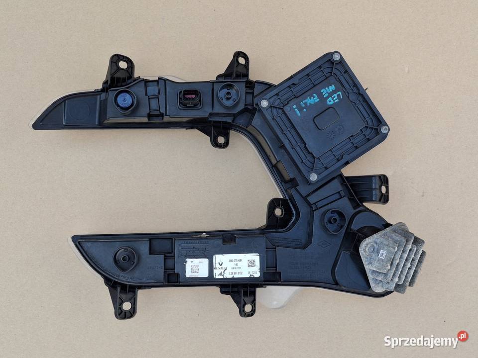 RENAULT CAPTUR LIFT HALOGEN LED DRL PRAWY LAMPA Bieleń