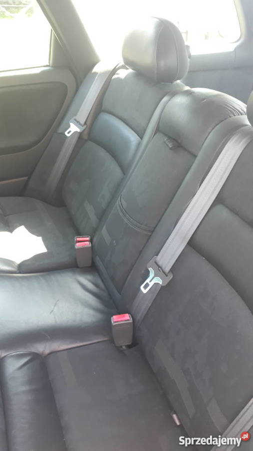 Volvo v40 19 t4 200 Gozdy