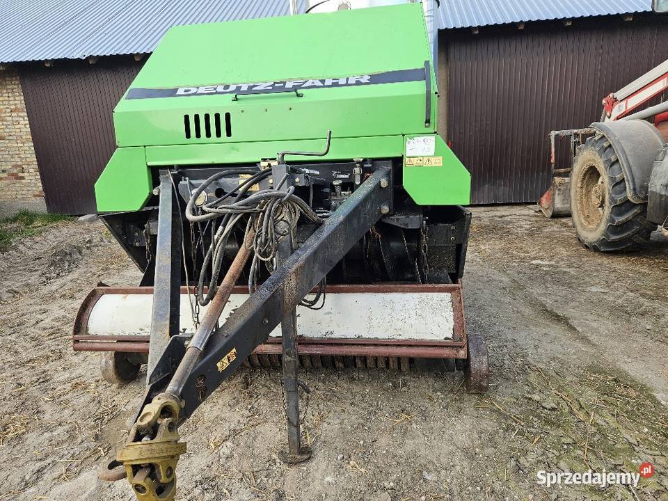 Prasa Belująca DEUTZFAHR MP121 Szeroki podbieracz