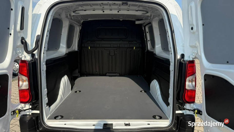 Toyota Proace City SALON L2H1 DŁUGI 3 OSOBY wielofunkcyjna kierownica