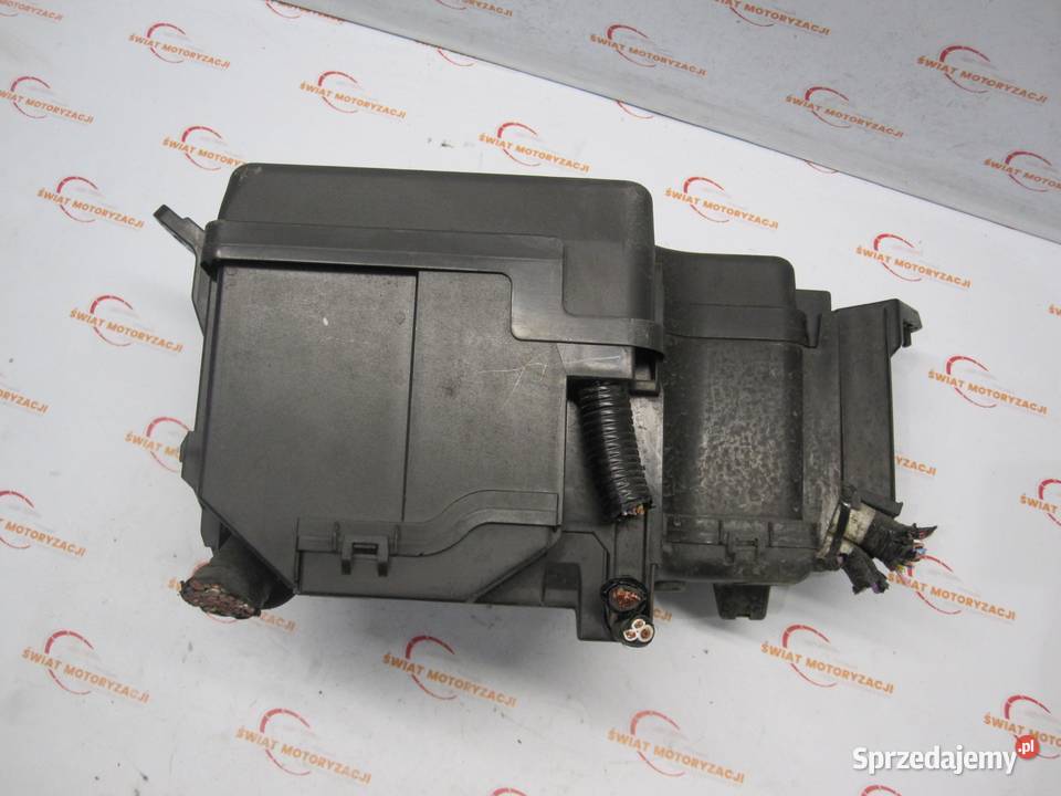 MAZDA 3 III 14r skrzynka bezpieczników osobowe Skrzynki bezpieczników świętokrzyskie