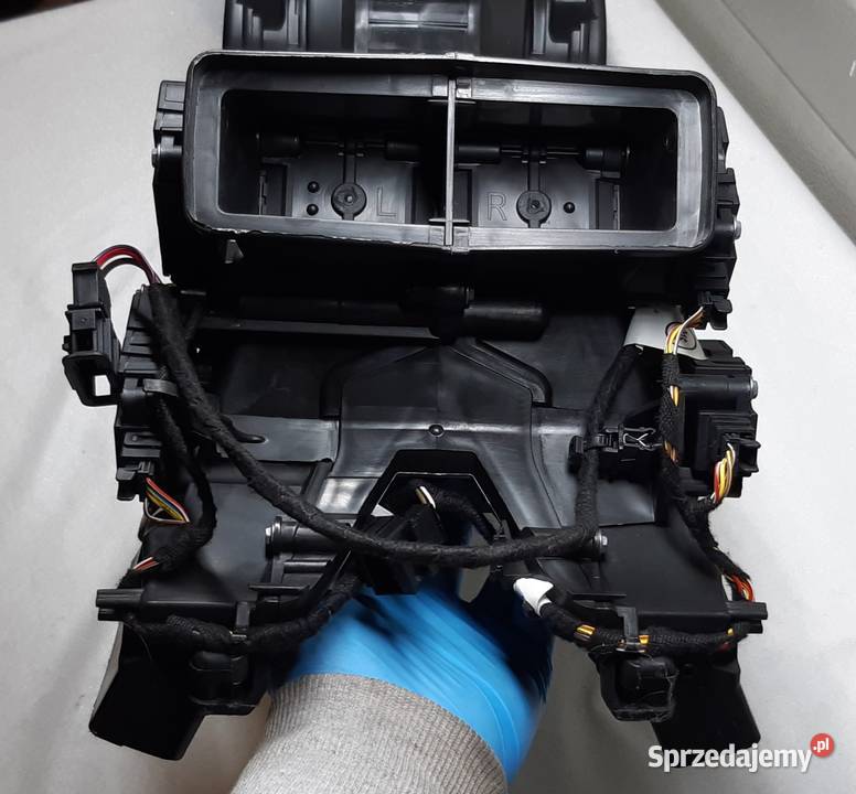 NAGRZEWNICA KLIMATYZACJI TYŁ AUDI Q7 4M osobowe Mielęcin sprzedam