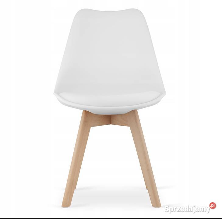 Krzesła do jadalni salonu Nisko