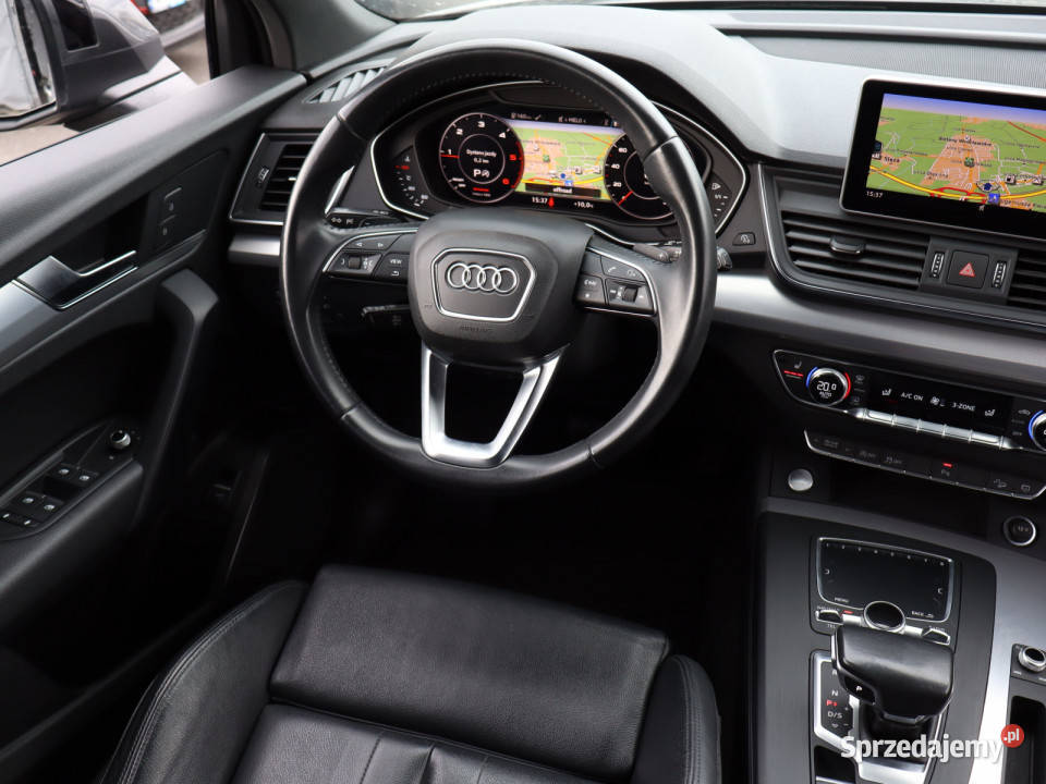 Audi Q5 20 TDI światła przeciwmgielne
