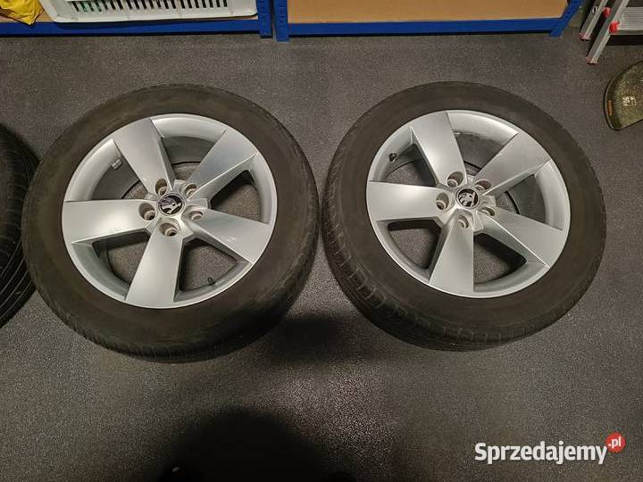 Sprzedam dwa komplety kół na oponach letnich i mazowieckie Osowiec