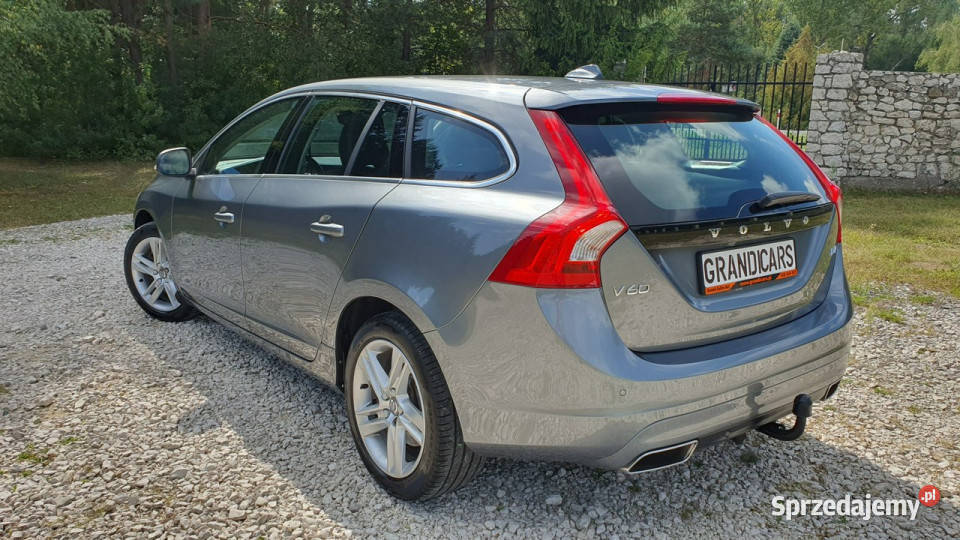 Volvo V60 20 D4 190 Momentum NAVI BiXenon Skóra Chmielnik