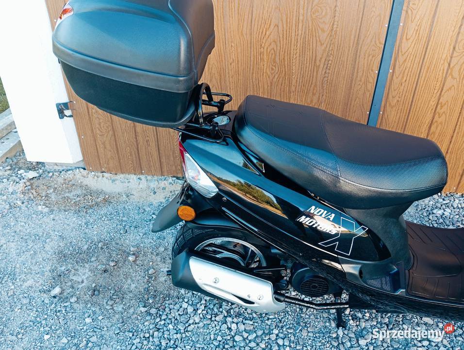 Skuter Nova Motors 50zadbany 2017r stan kufry