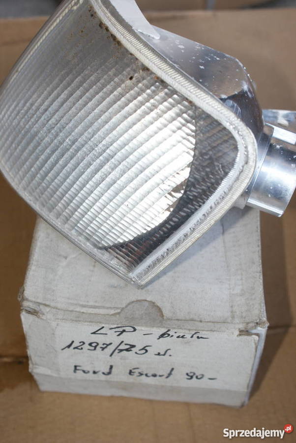 MIGACZ KIERUNEK BIAŁY LEWY PRZÓD FORD ESCORT mazowieckie Białobrzegi sprzedam