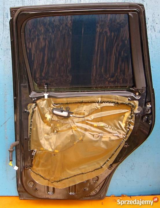 TOYOTA YARIS VERSO 04 DRZWI PRAWE TYŁ KOMPLETNE mazowieckie Radom