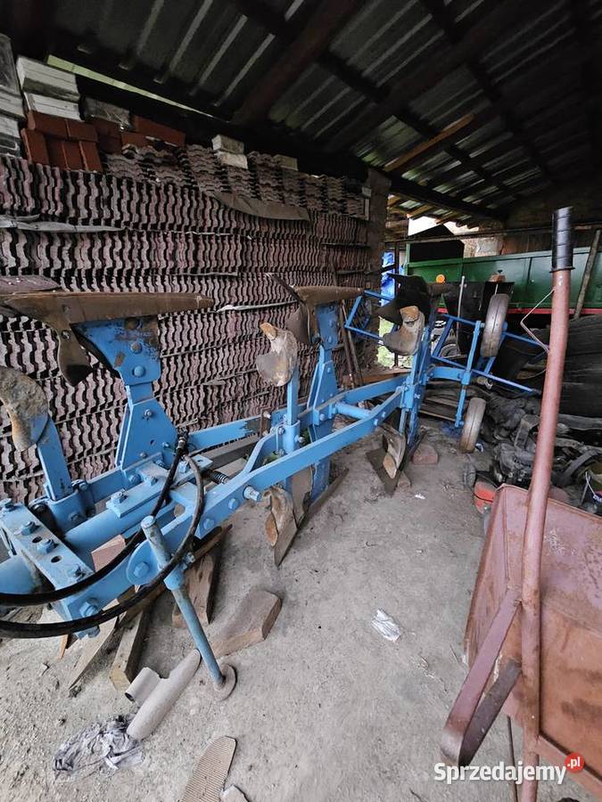 Sprzedam plug 3 skibowy Pługi opolskie Brzeźnica