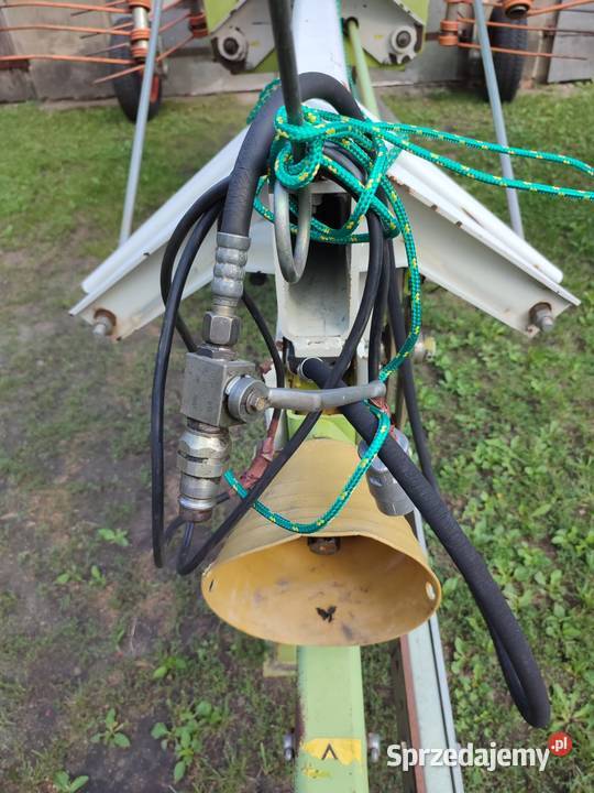 Zgrabiarka 2 karuzelowa CLAAS LINER 680 Profil