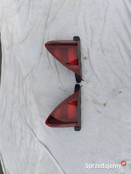 Kompletne lampy tylne do klapy Peugeot model Grudziądz sprzedam
