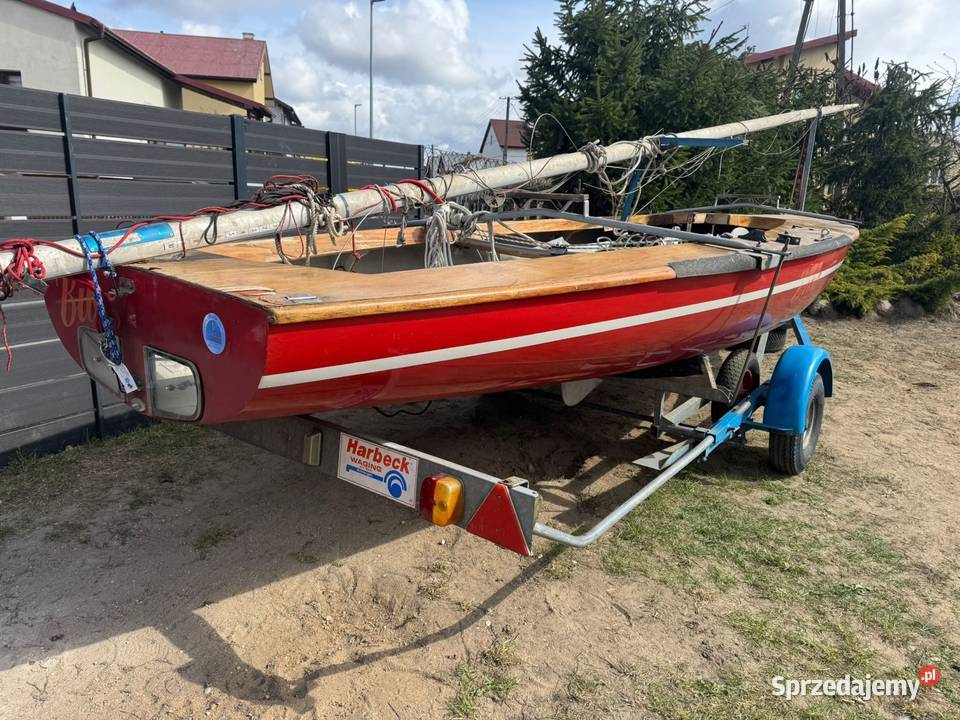 Żaglówka z przyczepką Żeglarstwo