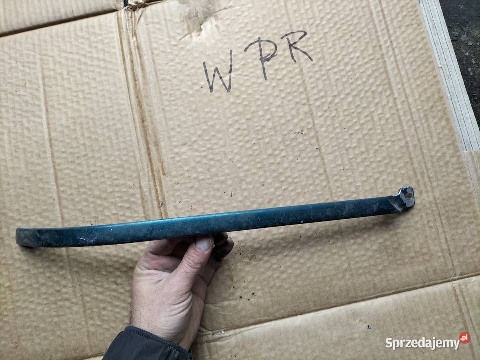 LISTWA POD LAMPE AUDI 80 B4 LISTWA lubelskie Kamień-Kolonia