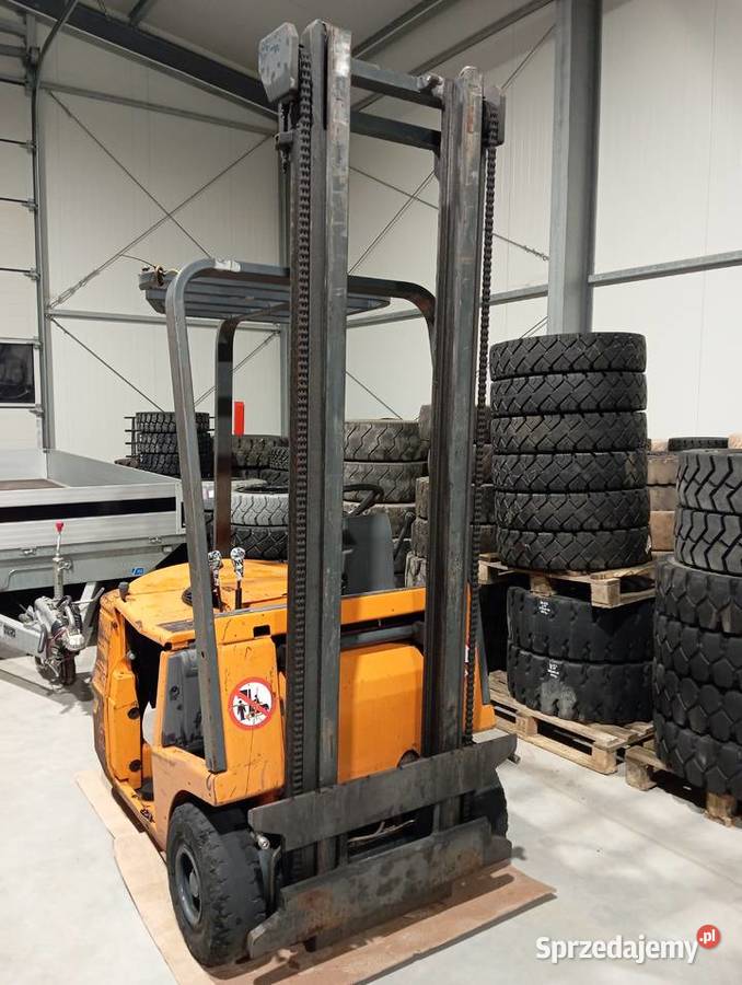 Maszt z osią Błędów