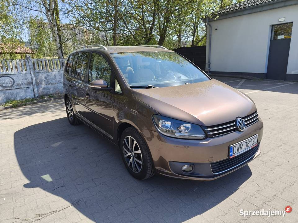 Volkswagen Touran 16 Wrocław