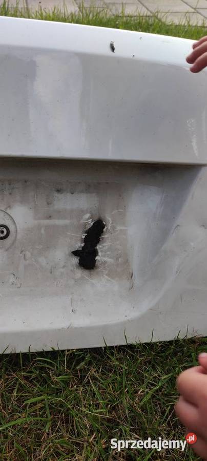 Klapa tylna BMW 3 Coupe E92 biała uszkodzona Rok produkcji 2007 Dąbrowa Górnicza