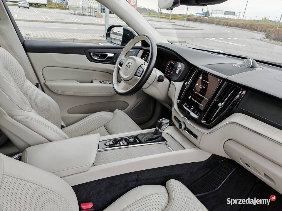Volvo XC60 Pierwsza rej 2021 Bowers Wilkins full Wrocław sprzedam
