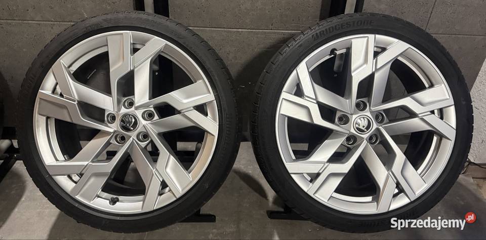 19 Skoda OEM Superb Octavia felgi koła komplet z Lubasz