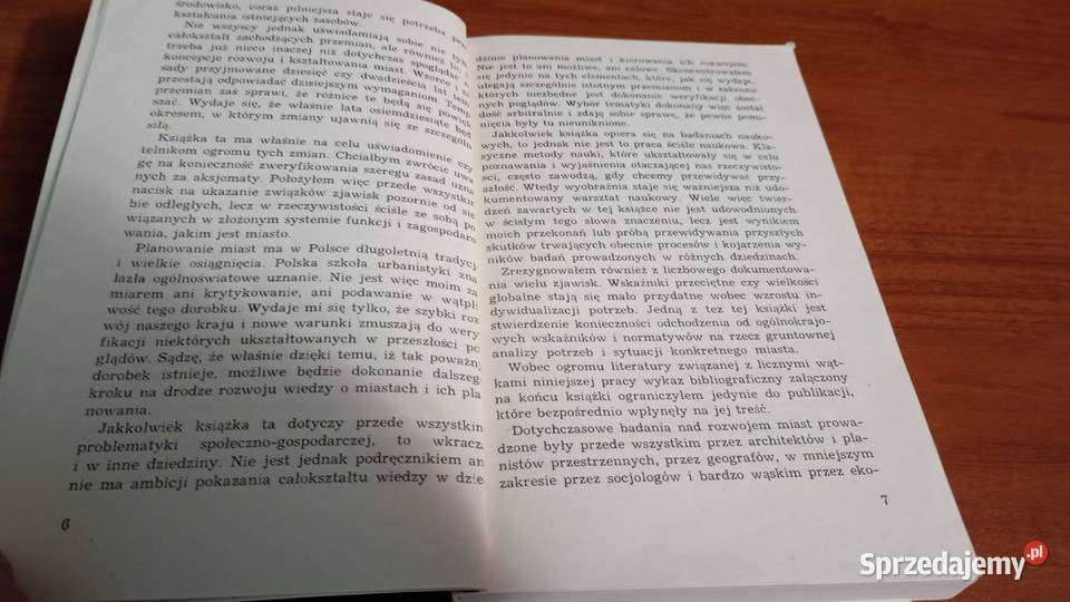 Rozwój miast w Polsce aktualne problemy Jerzy Rok wydania 1980 Gdańsk sprzedam