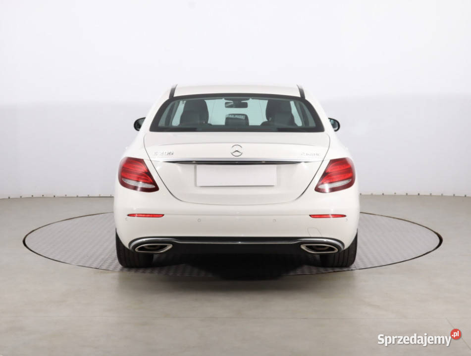 Mercedes E E 200 Piaseczno