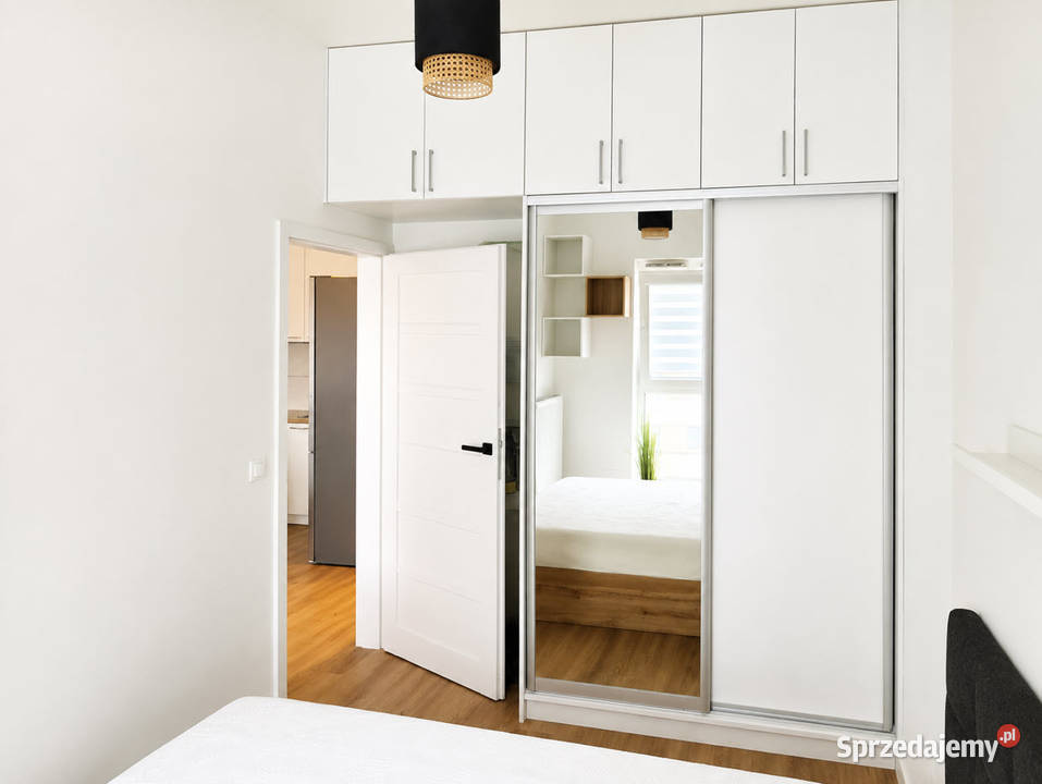 Zadbane mieszkanie 2 pok Wichrowa balkon garaż i Wynajem sprzedam