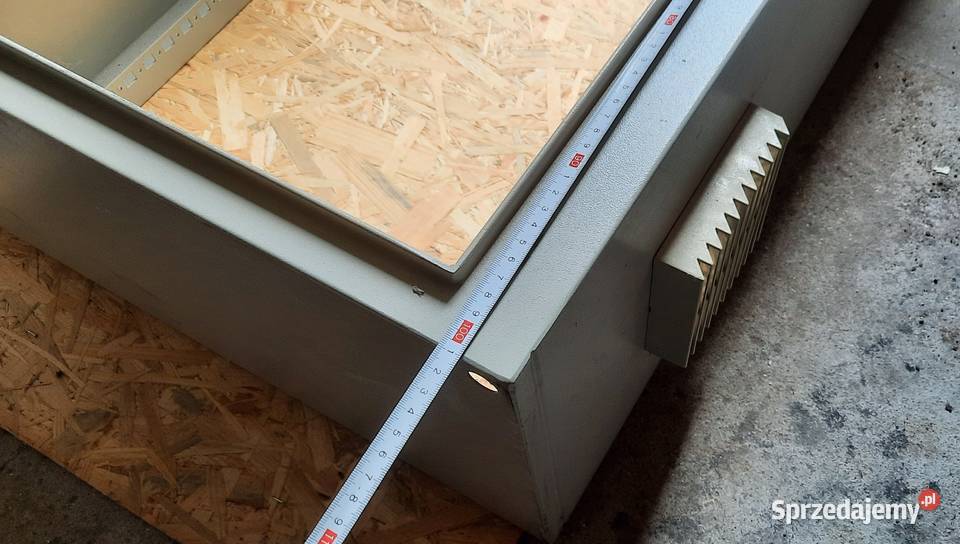 Szara Rack serwerowa sieciowa metalowa Gubin