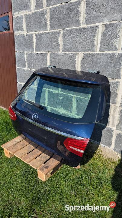 Mercedes w205 klapa bagażnika 890
