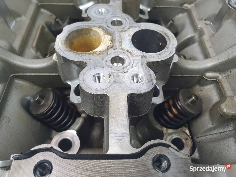 GŁOWICA SILNIKA LEWA Audi A6 A7 RS7 Porsche 40 osobowe Głowice cylindrów Chełm