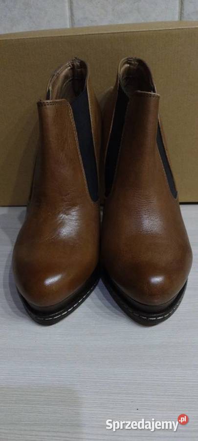 Buty do kostek na obcasie skóra naturalna WOJAS Lublin