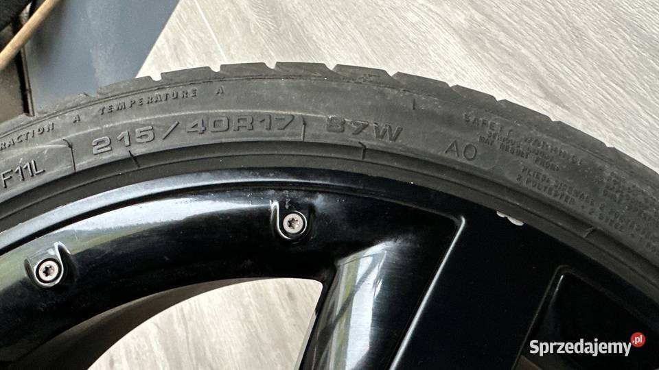 AUDI A1 FELGI Z OPONAMI KOŁA 21540R17 75X17 ET36 Samochodowe Gorzów Wielkopolski sprzedam