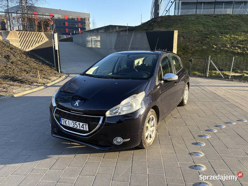 Peugeot 208 niski przebieg Kraków sprzedam