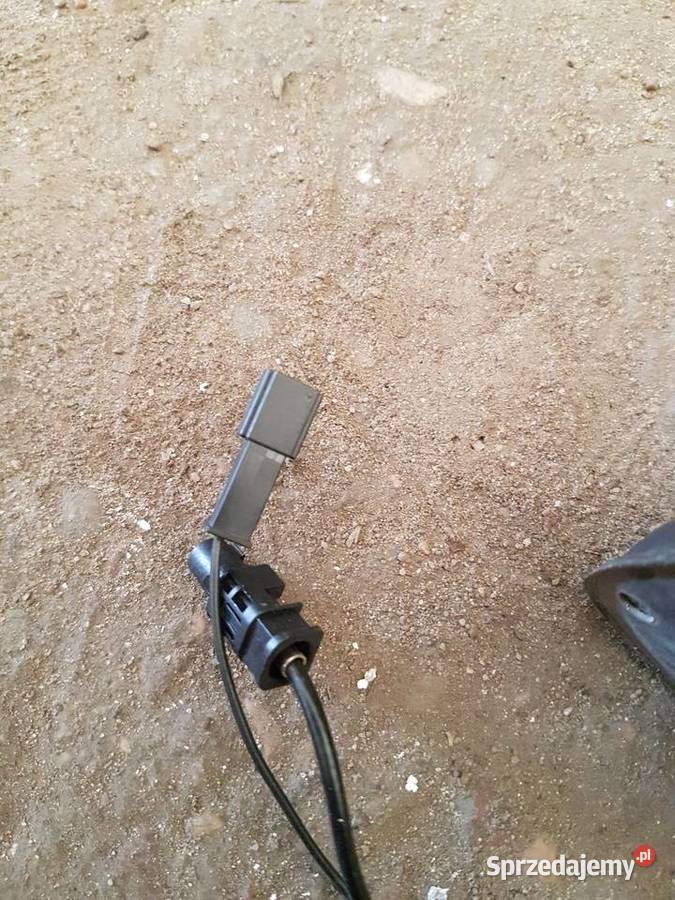 BMW 1 E87 LCI ANTENA DACHOWA RADIOWA BAT Rok produkcji 2011 Części samochodowe sprzedam