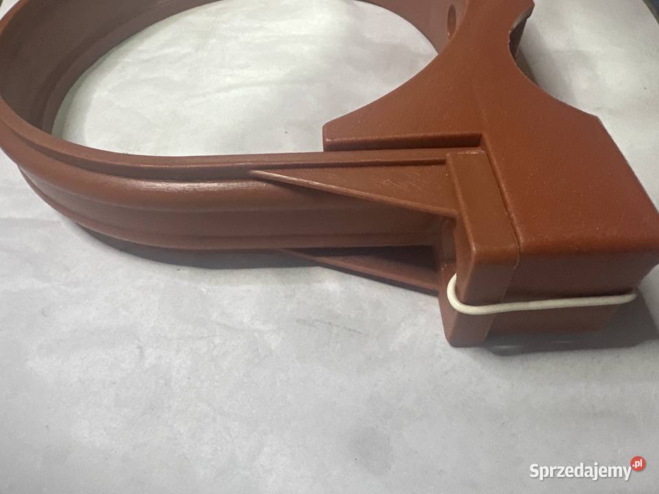 Uchwyt obejma Fi 160 do rury kanalizacyjnej 6