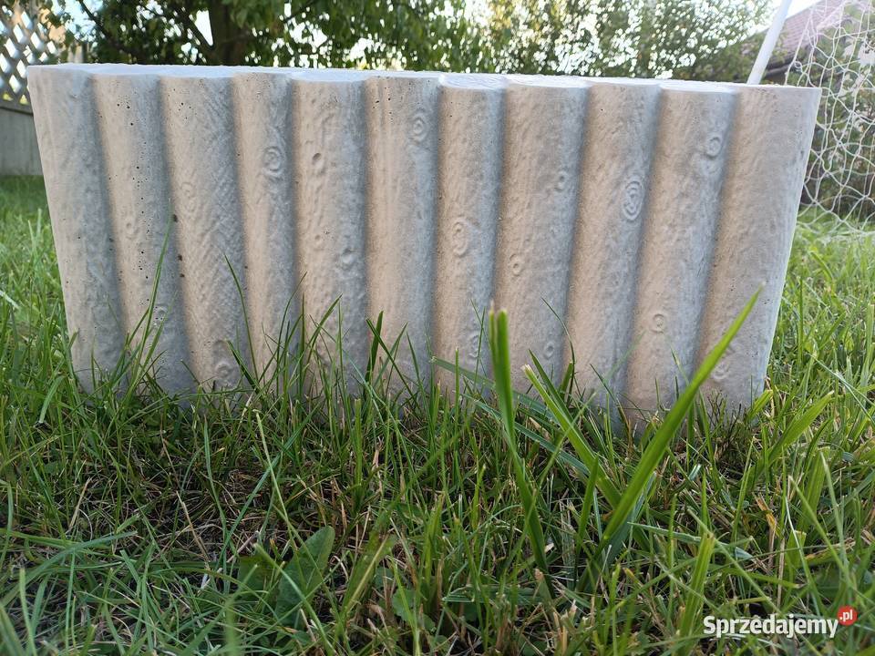 Obrzeże betonowe krawężnik palisada Bukowiec