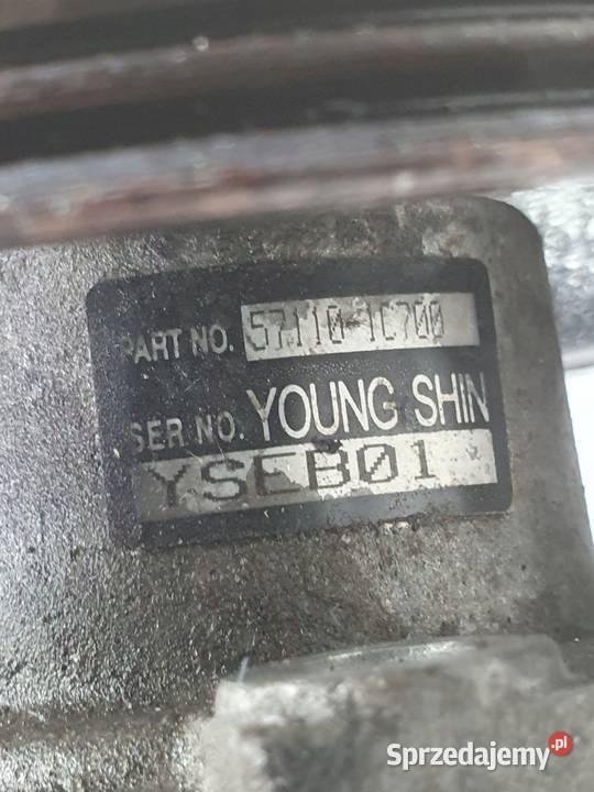 Hyundai Getz 15 CRDI POMPA WSPOMAGANIA osobowe lubelskie Rudka