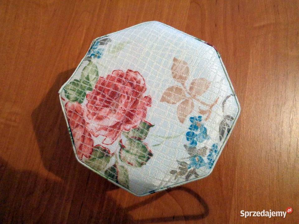 Kuferek na biżuterie Toruń