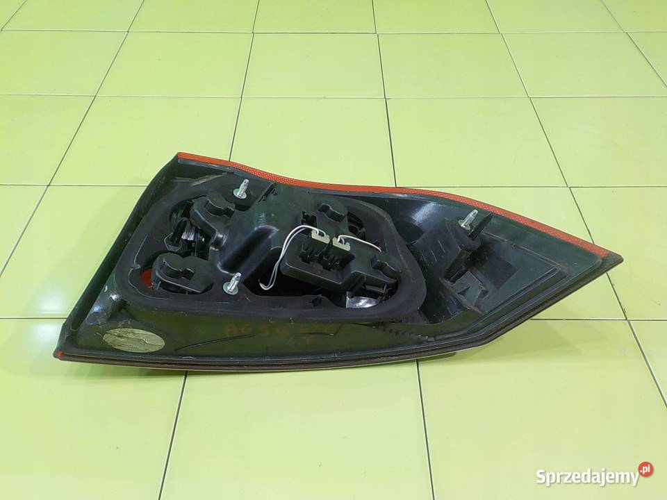 VOLVO S80 II LIFT I 24 D 10r SEDAN 4D lampa lewa osobowe Suków