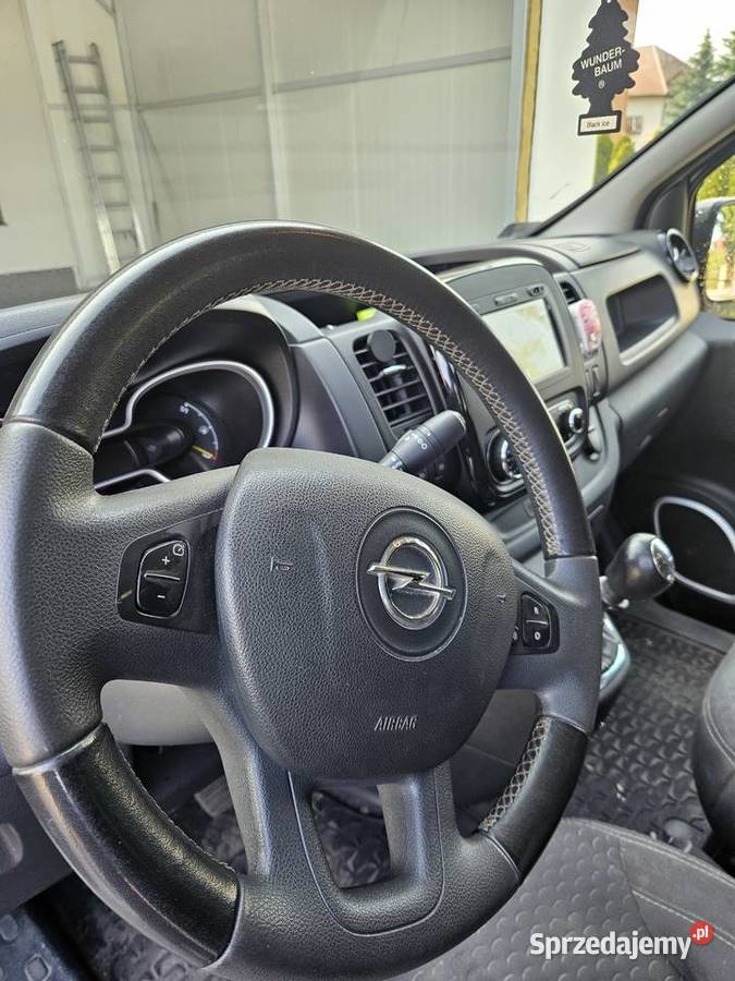 Vivaro brygadówka niski przebieg jeden diesel Opel mazowieckie Radom