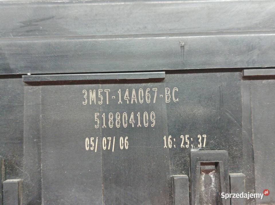 SKRZYNKA BEZPIECZNIKÓW 3M5T14A067BC 518804109 Skrzynki bezpieczników