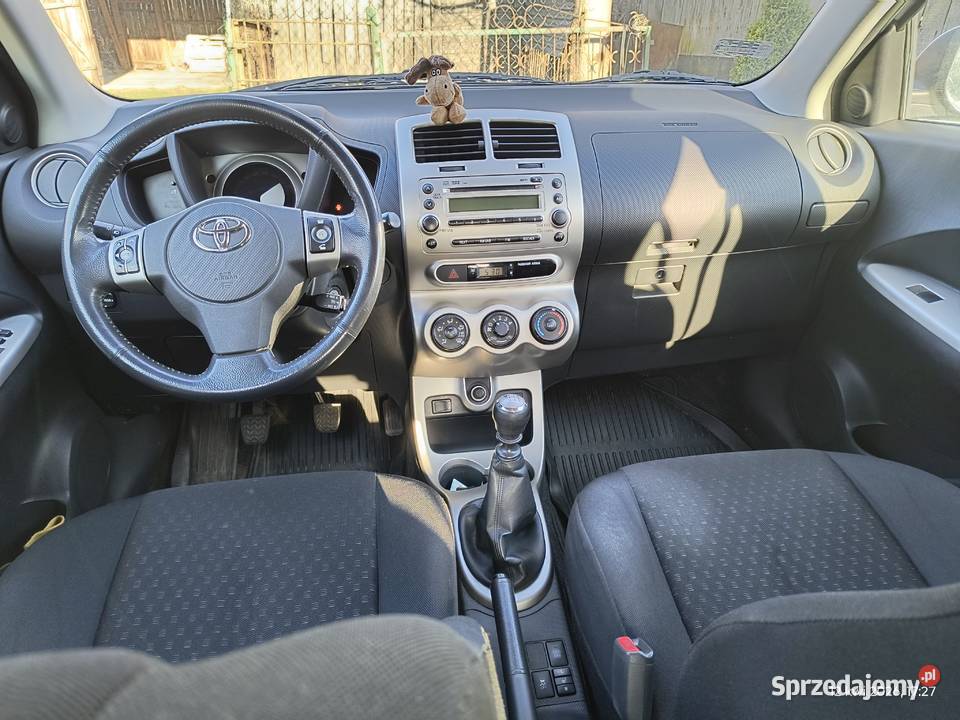 Sprzedam toyotę stan idealny manualna