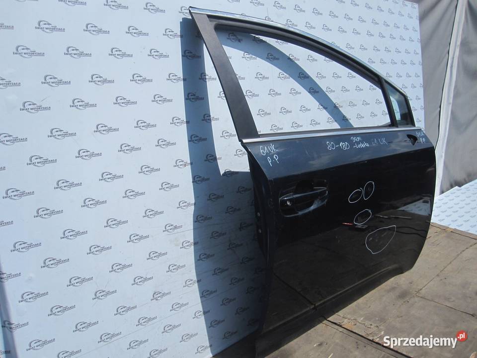TOYOTA AVENSIS T27 III 10r drzwi prawe przód
