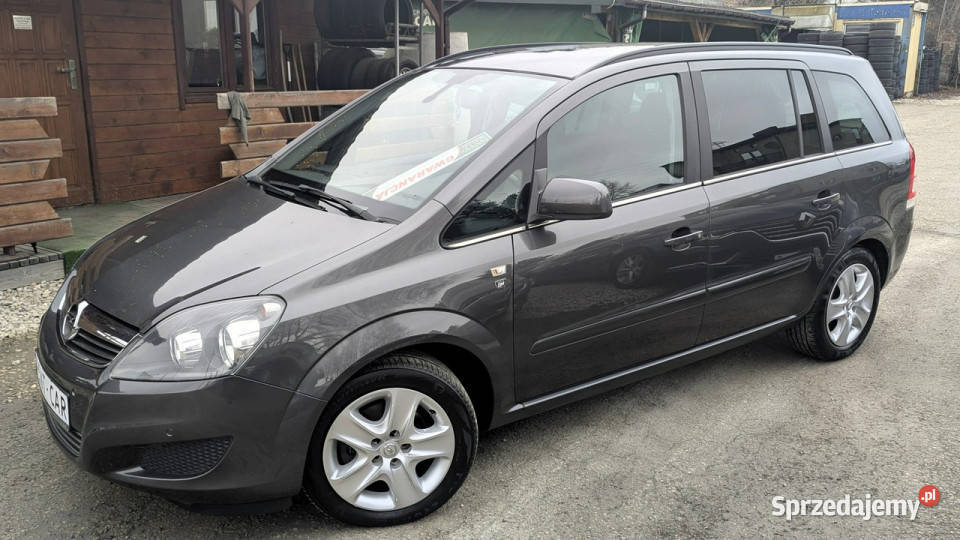 Opel Zafira 16i116OPŁACONABezwypadkowy7Osób szary Zafira Częstochowa