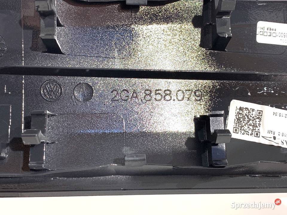 KRATKA NAWIEWU PRZÓD VW TROC 2GA858079 Crossover