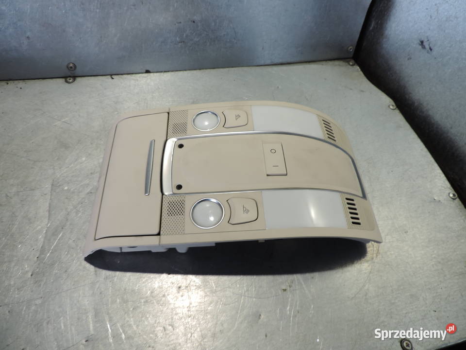 A6 C6 LAMPKA PODSUFITKI OŚWIETLENIE 4F0947135BP środek Nowy Sącz