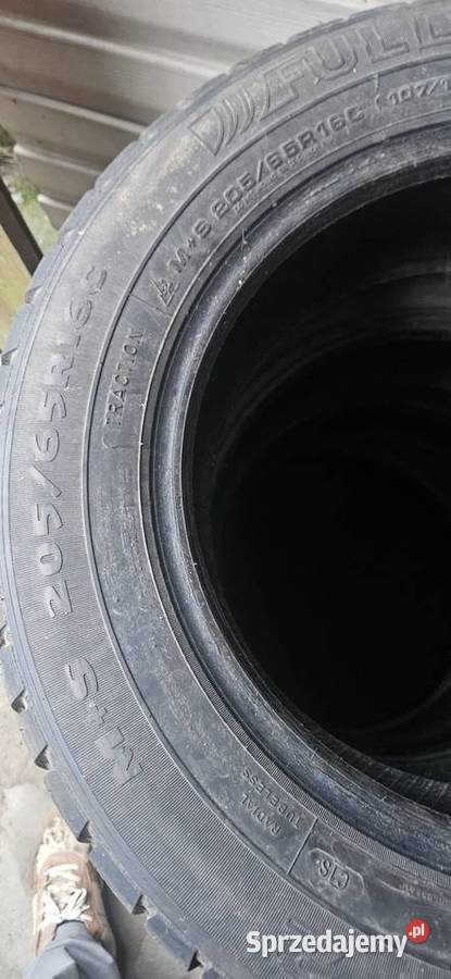 Opony zimę komplet 205 65 16C 16cale Białystok