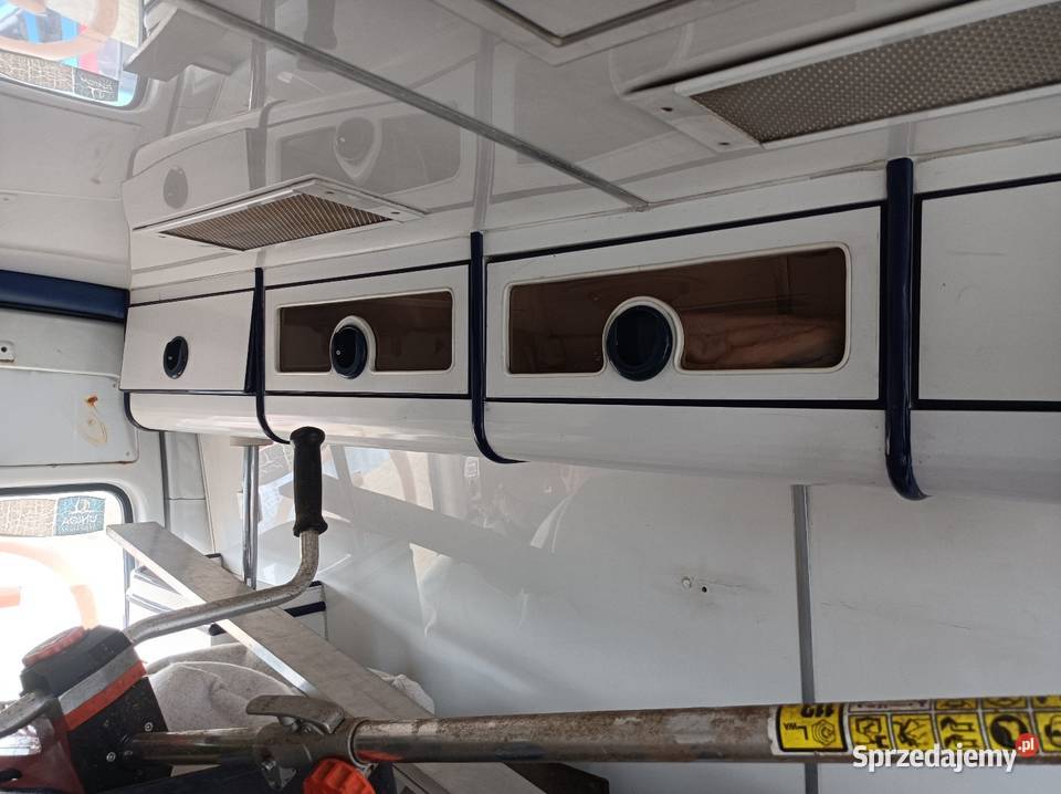 Camper van przyczepa kempingowa zlew zlewozmywak
