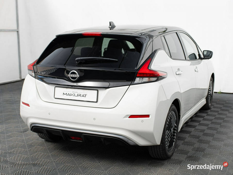 Nissan Leaf PY7368740kWh NConnecta Podgrzf asystent pasa ruchu Nissan Pępowo